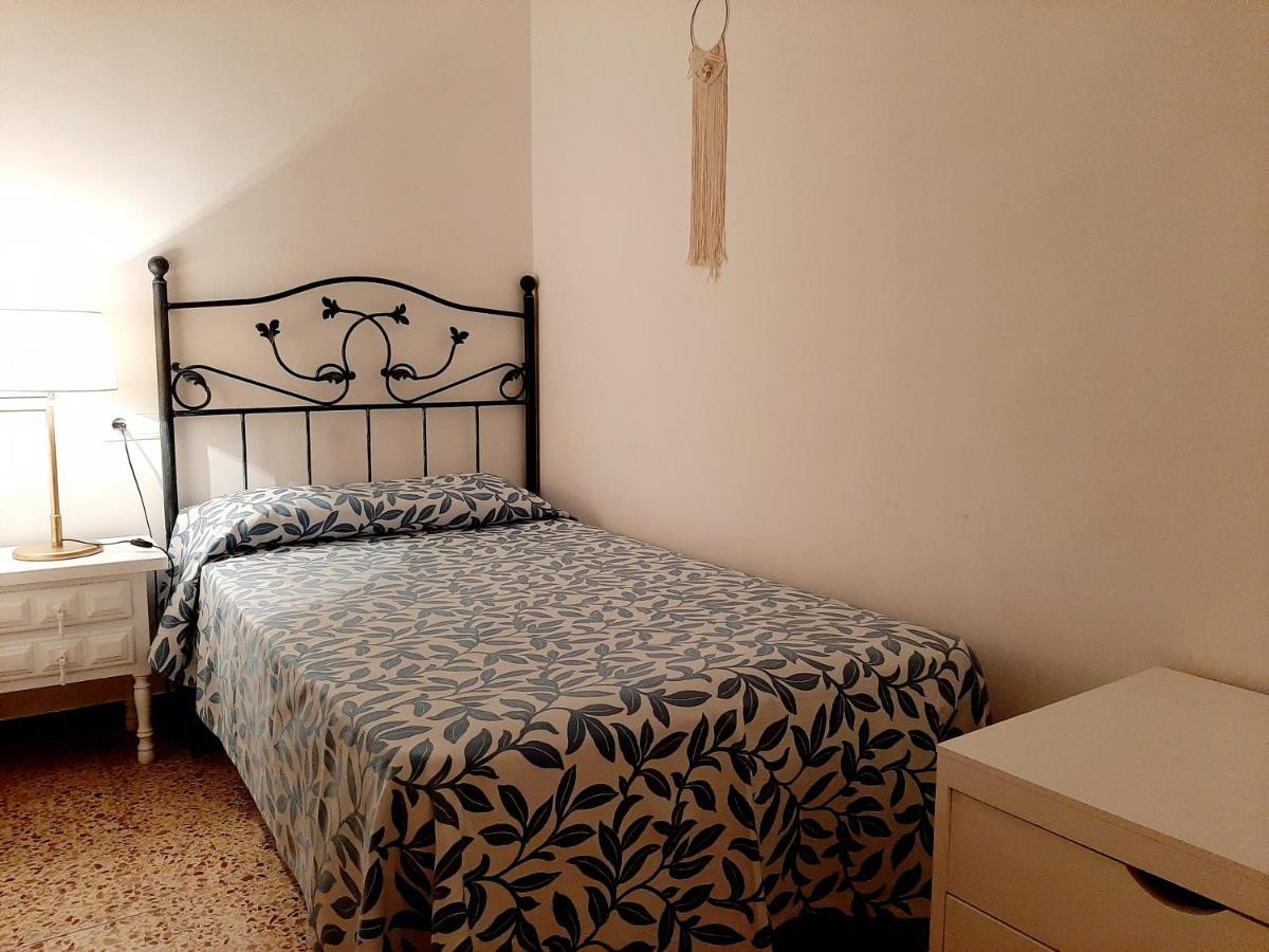 Apartamentos Franch Hospitalet De L'Infant Buitenkant foto